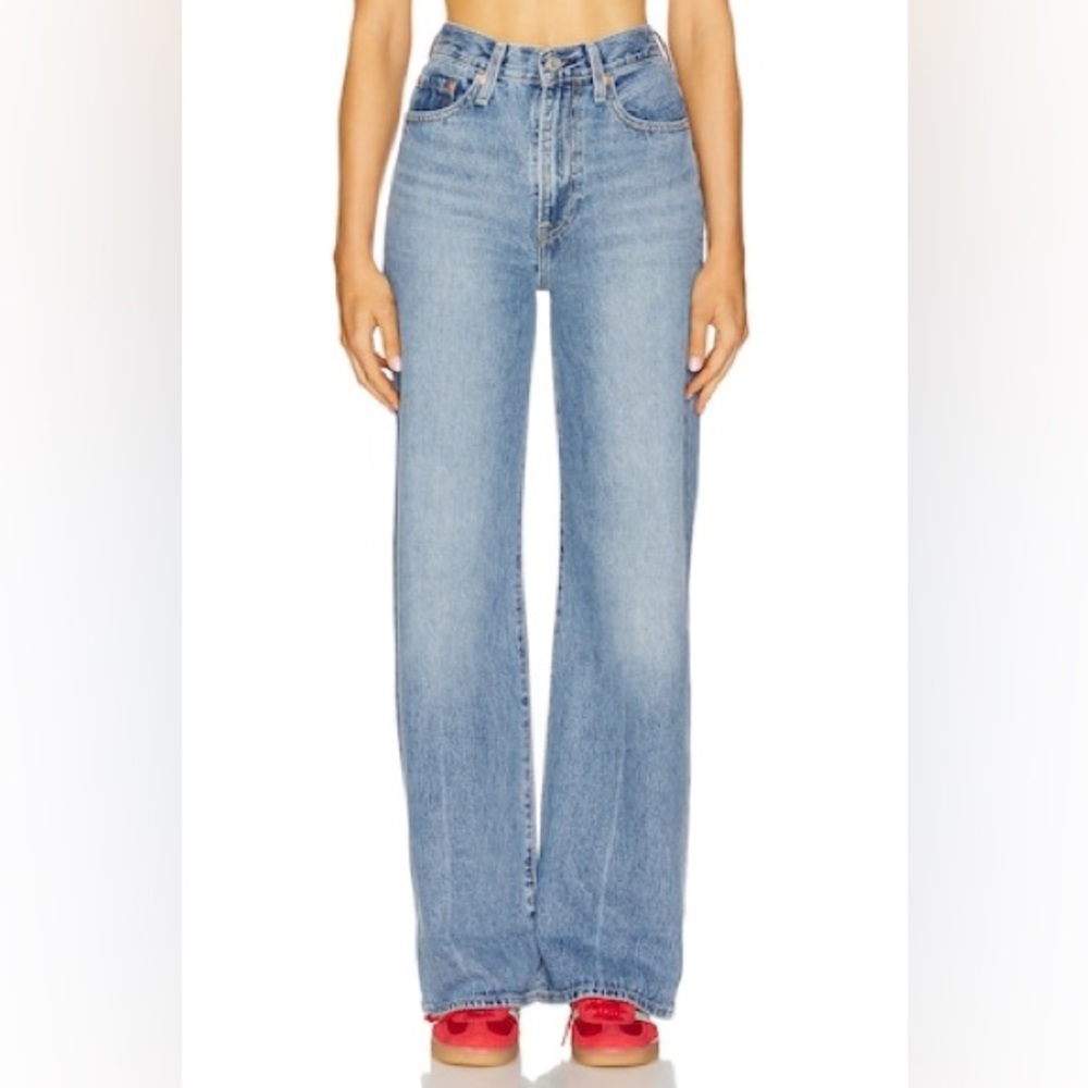 Levi's Ribcage Wide Leg Medium Wash Jeans